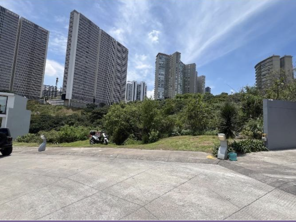 Terreno en Venta, Avenida de las Plazas,Bosque Real Huixquilucan