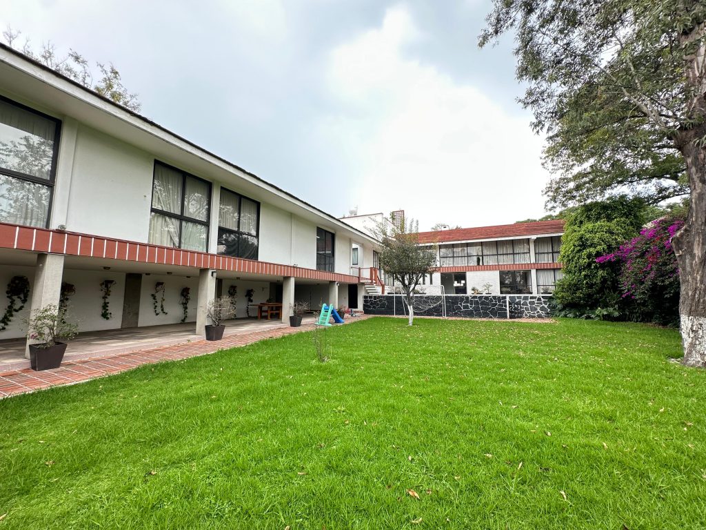 Casa en Venta a Remodelar, Lomas Hipódromo, Naucalpan