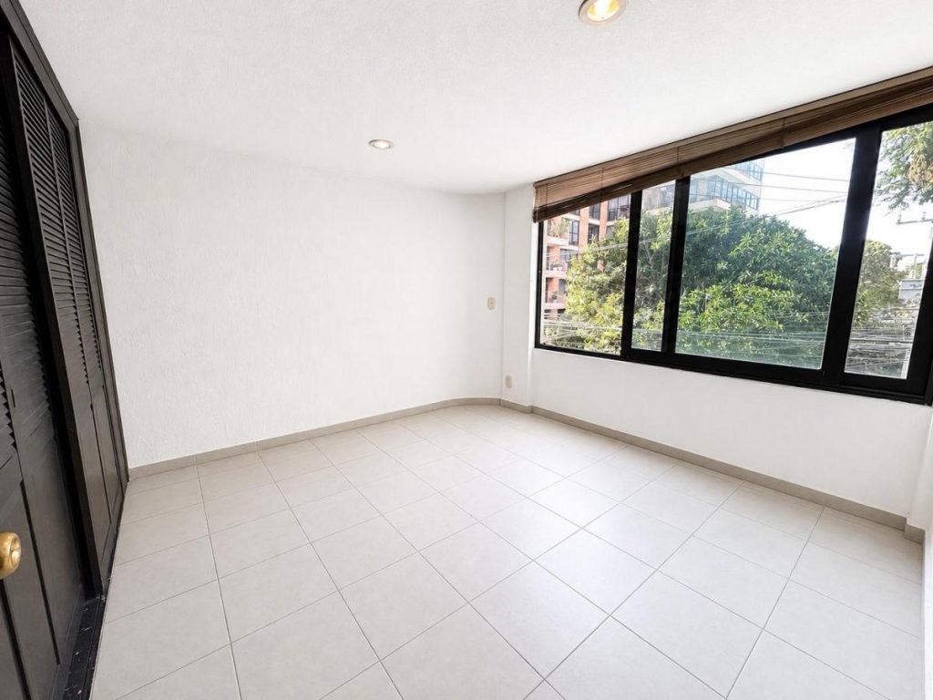 Departamento en Venta en del Valle Sur Parroquia